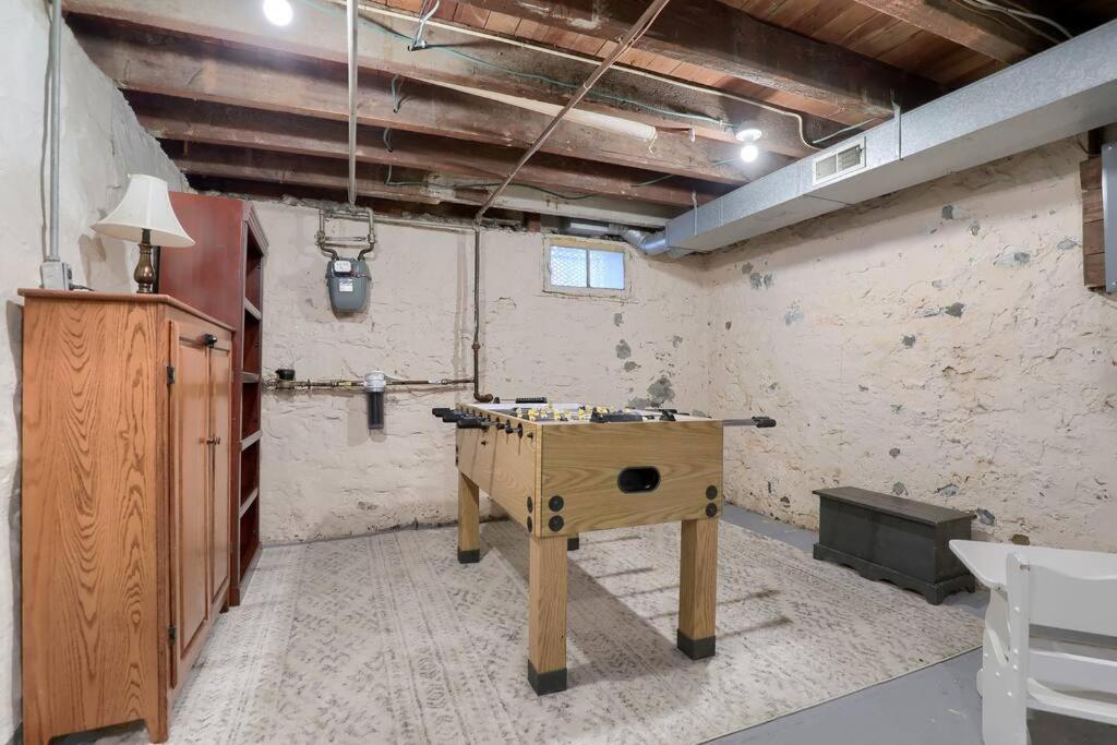 Rare City Home W/ Backyard Fire-Pit & Hottub Lancaster Exteriér fotografie